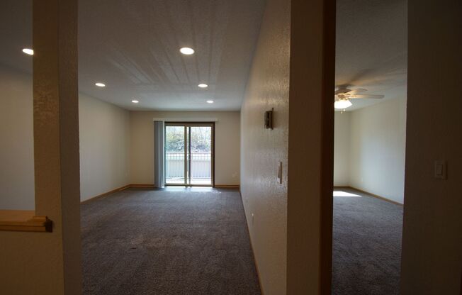 1 bed, 1 bath, 780 sqft, $1,374, Unit 220