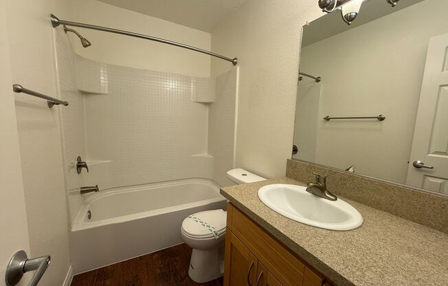 1 bed, 1 bath, 736 sqft, $2,235, Unit C007