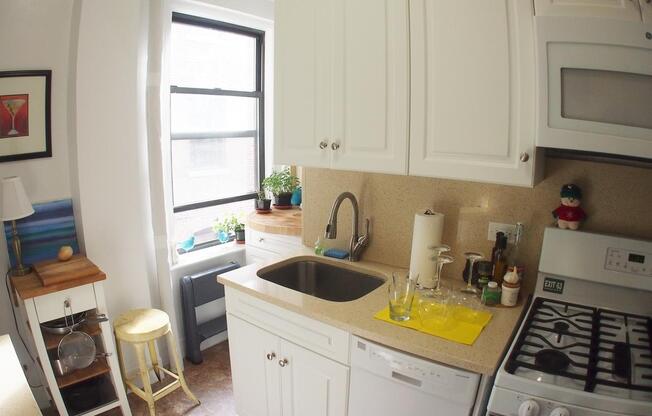 Studio, 1 bath, $3,995, Unit 4-D