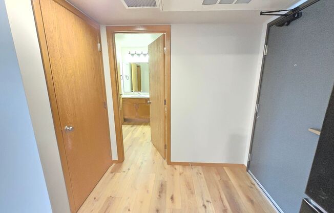 1 bed, 1 bath, 756 sqft, $1,025, Unit 3500 202