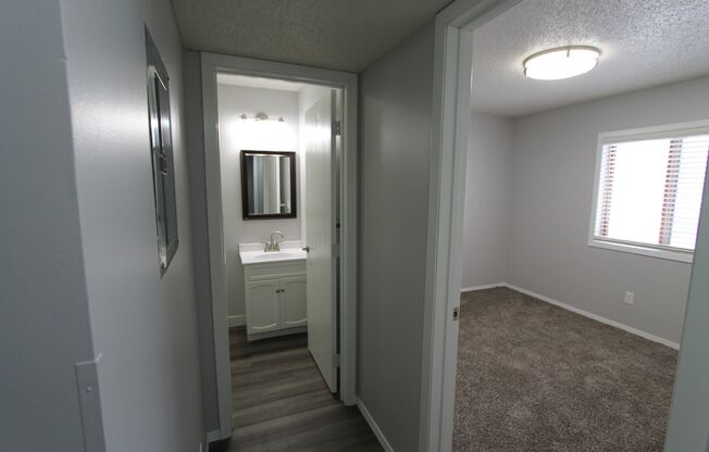 1 bed, 1 bath, 550 sqft, $925, Unit K-1