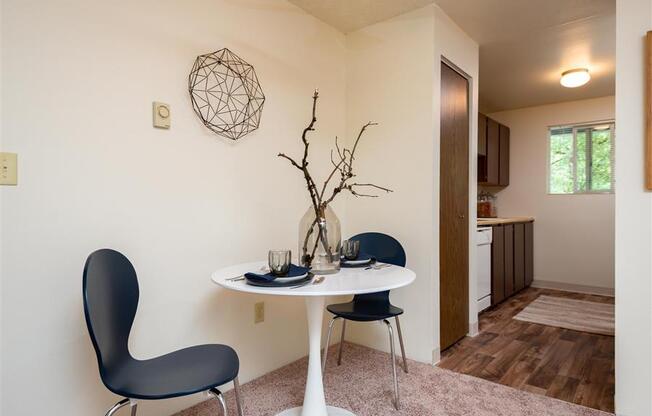 St James on Hall | Dining Space