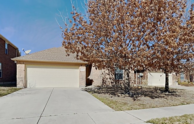4613 LANCE LEAF DR