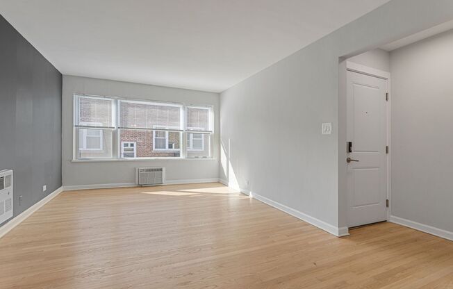 7630 - 38 N Eastlake Ter