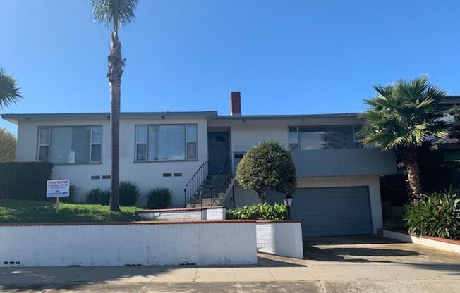 Large Home, Point Loma 4 Bed/ 3 Bath