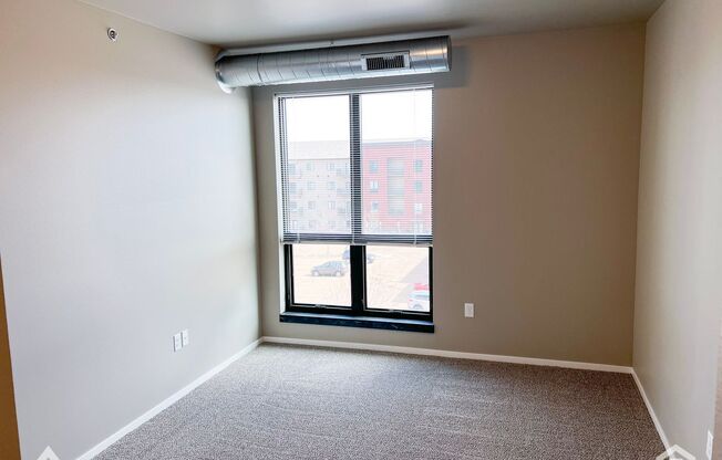 1 bed, 1 bath, 644 sqft, $995, Unit 5521-5316