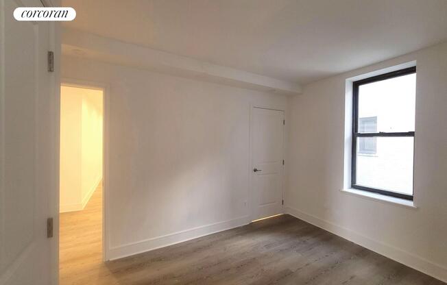 2 beds, 2 baths, $6,850, Unit 14R