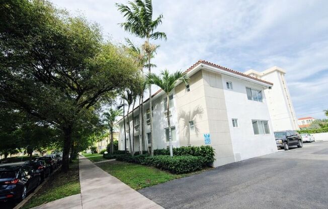 1 bed, 1 bath, 568 sqft, $2,110, Unit 11- Unit 10