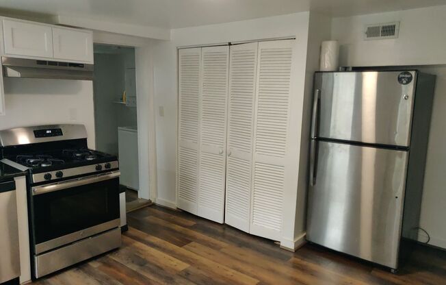 2 beds, 2 baths, 1,192 sqft, $1,895, Unit 2