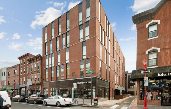 1 bed, 1 bath, 557 sqft, $1,695, Unit 501