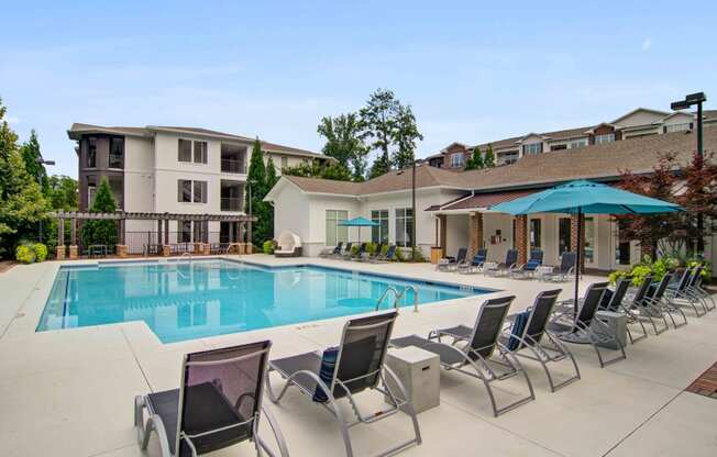 Twenty25 Barrett apartments in Kennesaw, GA photo of pool