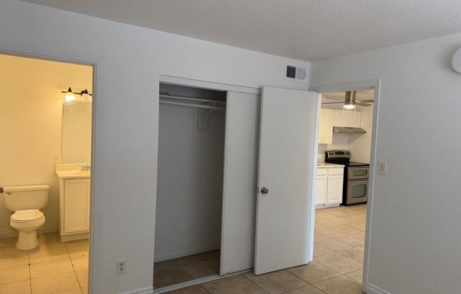 1 Bedroom 1 bath Condo in Central Las Vegas