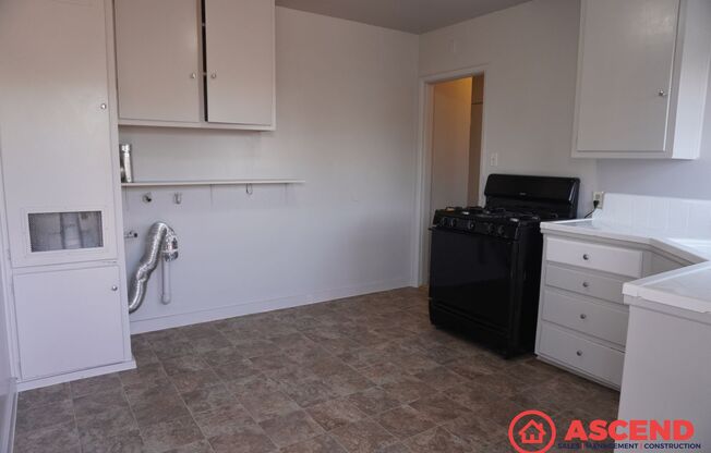 2 beds, 1 bath, 962 sqft, $1,000, Unit 6