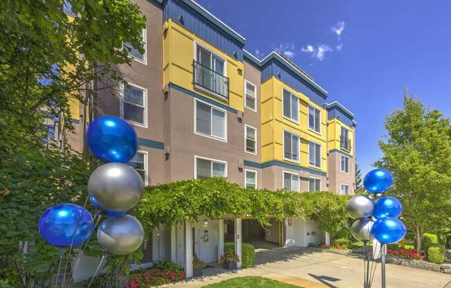 Main Entrance  at Sir Gallahad Apartment Homes, Bellevue, WA