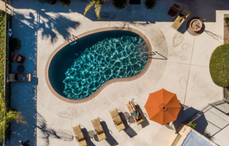 Riverside Suites