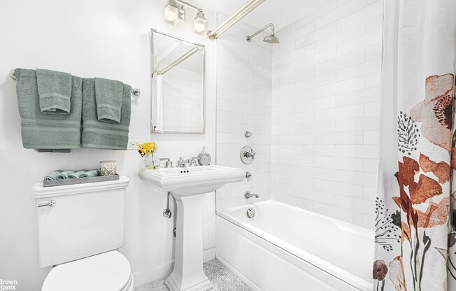 Studio, 1 bath, 437 sqft, $3,500, Unit 17N