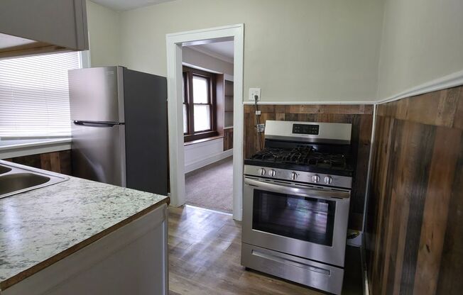 1394 Larchmont Rd