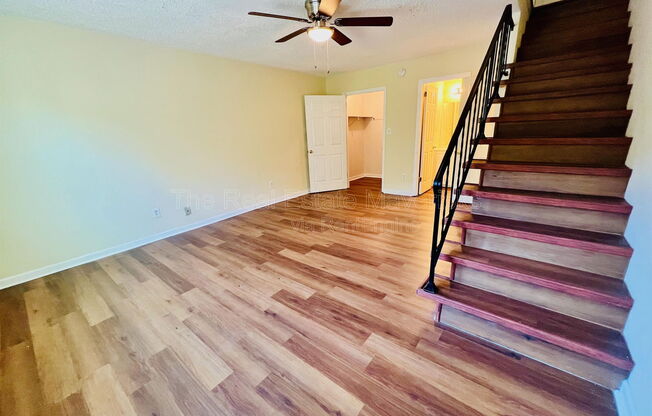 1 bed, 1 bath, 750 sqft, $900, Unit 14