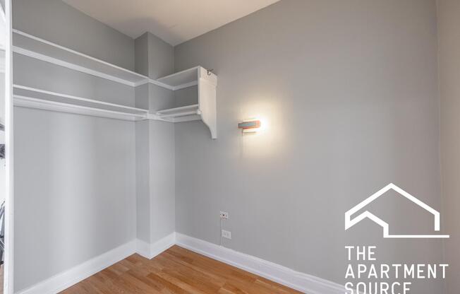 Studio, 1 bath, 400 sqft, $1,395, Unit Main