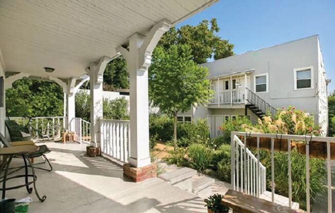 Small Community, Big Opportunity – Won’t Last! Your Highland Park Home Awaits!