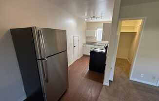 Studio, 1 bath, $1,425, Unit 209