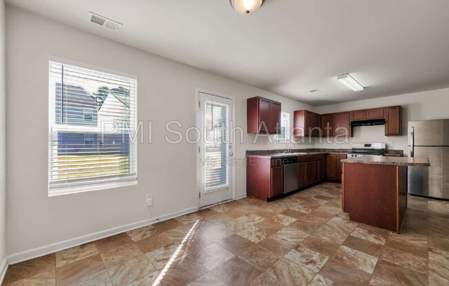 4 beds, 2.5 baths, 2,100 sqft, $1,950