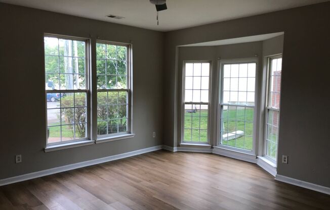 Great 3 Bedroom 2.5 Bath End Unit Townhome!