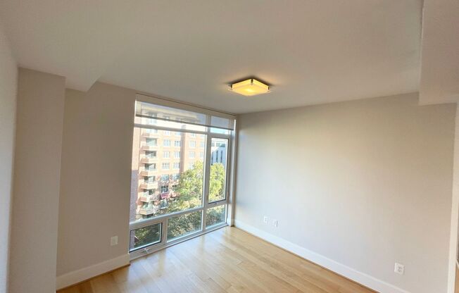 Studio, 1 bath, $2,400, Unit 710
