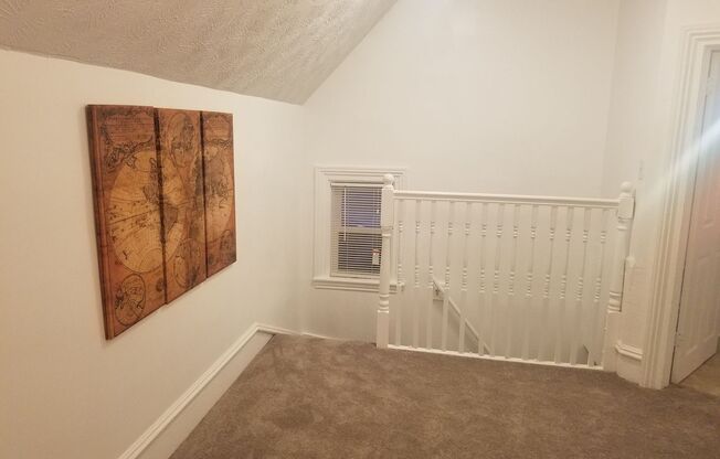 3 beds, 1 bath, $3,100