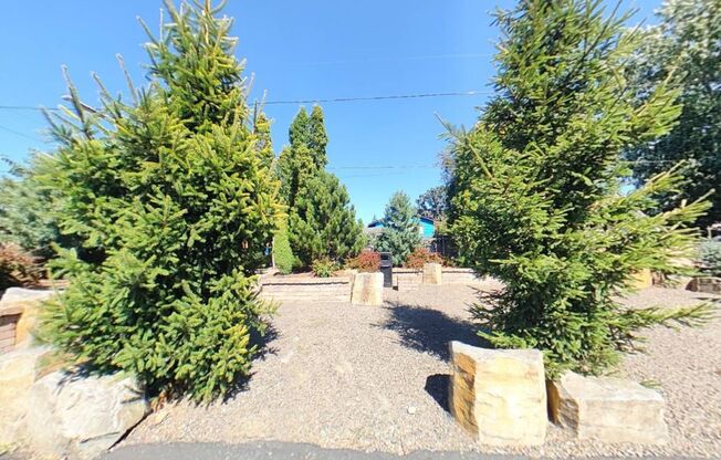 Studio, 1 bath, 355 sqft, $1,040