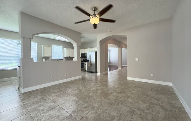 4 Bedroom, 3 Bath Home in Oviedo - Priced to Rent!