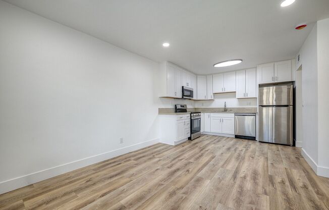 1 bed, 1 bath, 640 sqft, $1,995, Unit #18 - 1X1 640 SQ FT