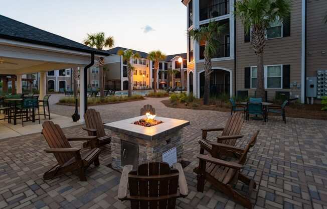 Outdoor Grilling and Entertainment Area at Abberly Crossing Apartment Homes by HHHunt, Ladson, SC, 29456