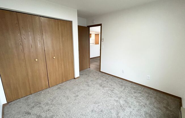 2 beds, 2 baths, 1,125 sqft, $965, Unit 2614-102