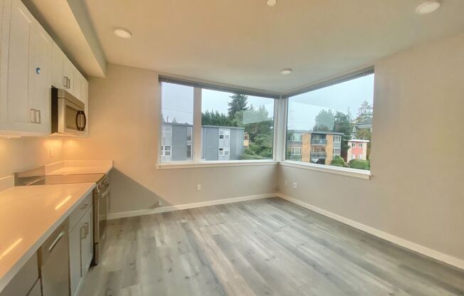 Studio, 1 bath, 285 sqft, $1,425, Unit 304