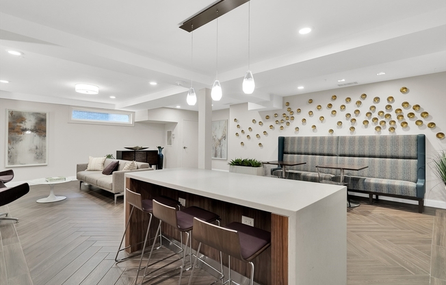 2 beds, 2.5 baths, 1,455 sqft, $4,900, Unit G6
