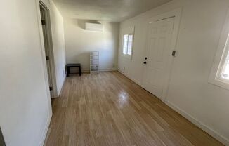 1 bed, 1 bath, $2,195, Unit 1141 1/2