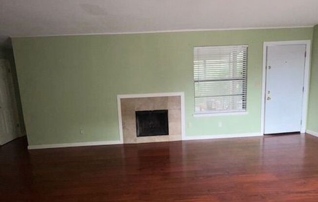 1100 sqft under $1000-Calallen Area