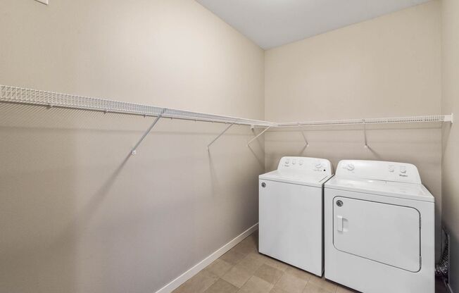 3 beds, 2 baths, 1,334 sqft, $1,500, Unit 116