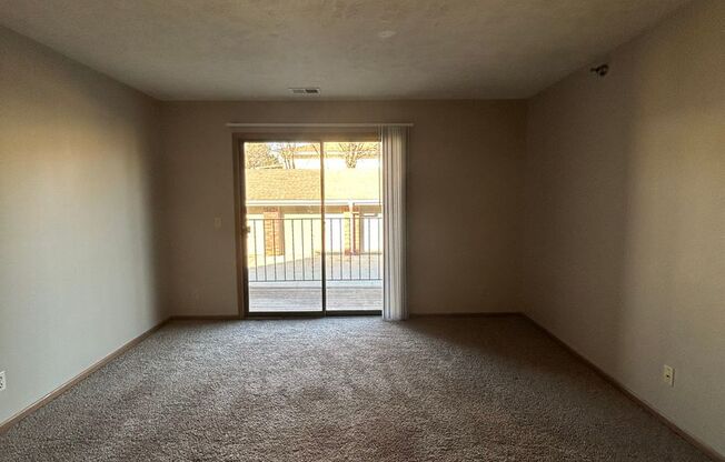 Southwinds Apts. (4712 Virginia St.)