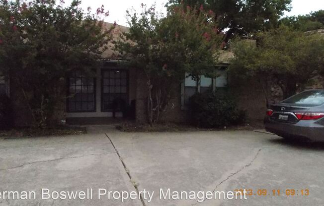 1003 Southmoor Dr