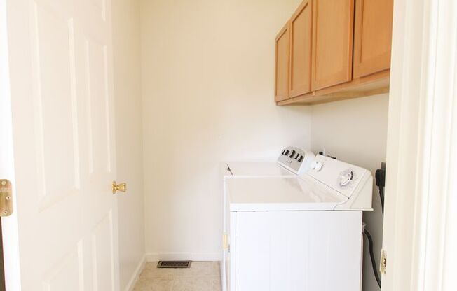 2 beds, 2 baths, 1,850 sqft, $2,285