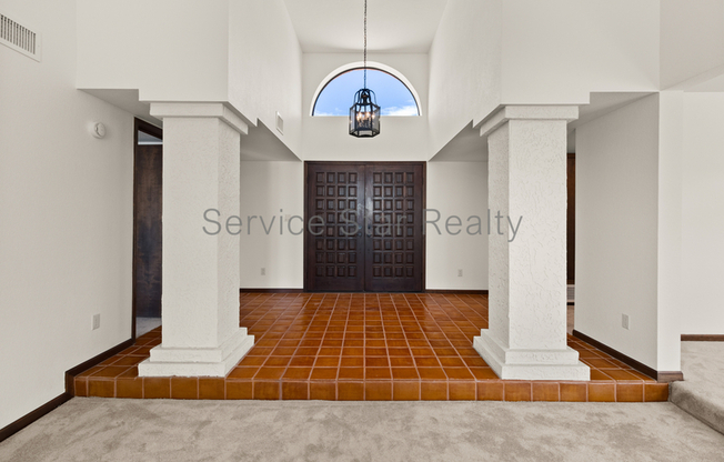 6211 E SAGUARO VIS CT