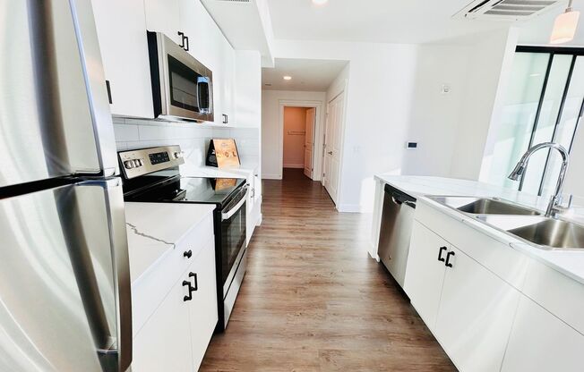 1 bed, 1 bath, 453 sqft, $2,500, Unit 410-515