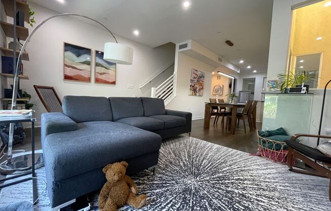Modern Luxury Living: Stunning 3-Bedroom Home Built in 2019
