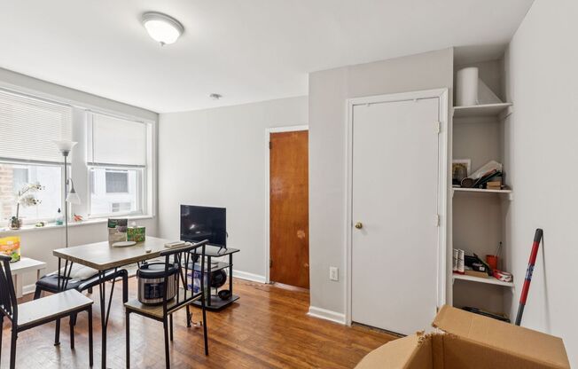 1 bed, 1 bath, 600 sqft, $1,150, Unit B25