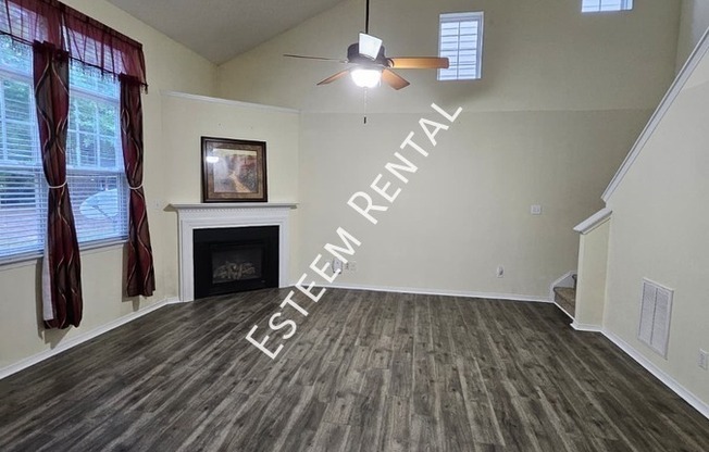 304 FOUNDERS WALK DR