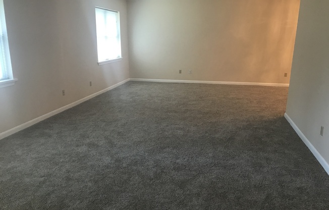 3 beds, 2 baths, $1,550