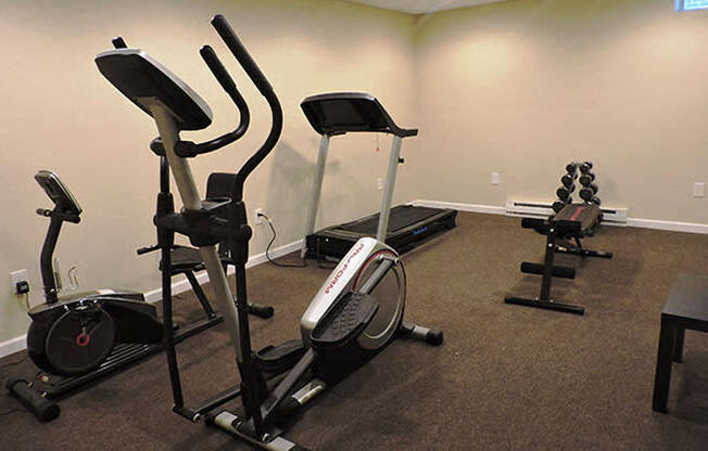 Fitness Center With Modern Equipment at Prospect East Apartments, Milwaukee, Wisconsin