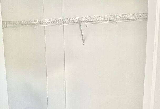 3 beds, 2 baths, 985 sqft, $2,495, Unit 401